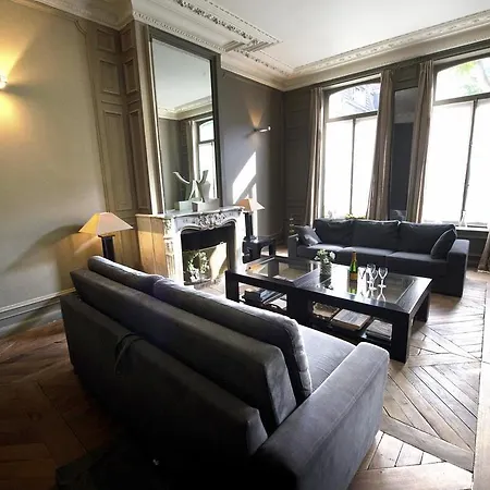 Vieux Apartment *